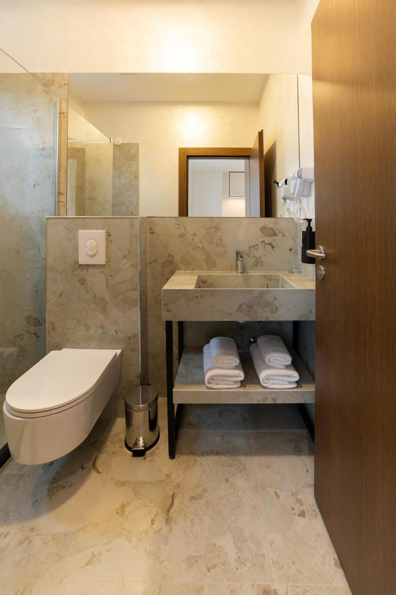 Star Hill Hotel 普里什蒂纳 外观 照片
