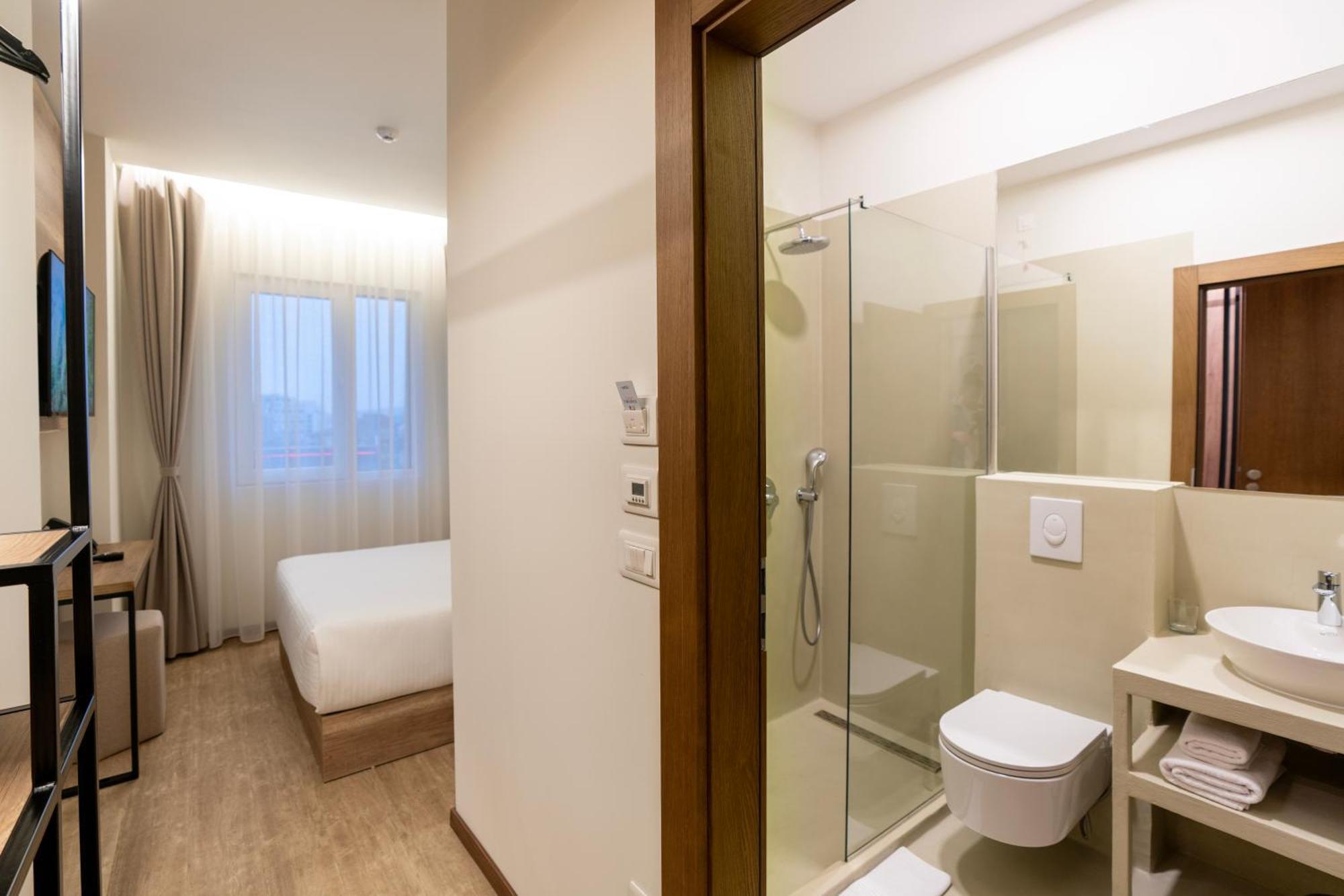 Star Hill Hotel 普里什蒂纳 外观 照片