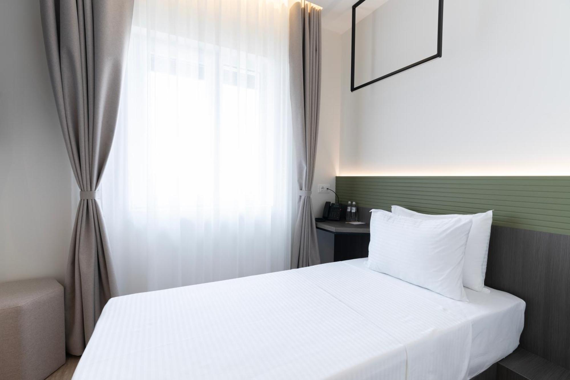 Star Hill Hotel 普里什蒂纳 外观 照片